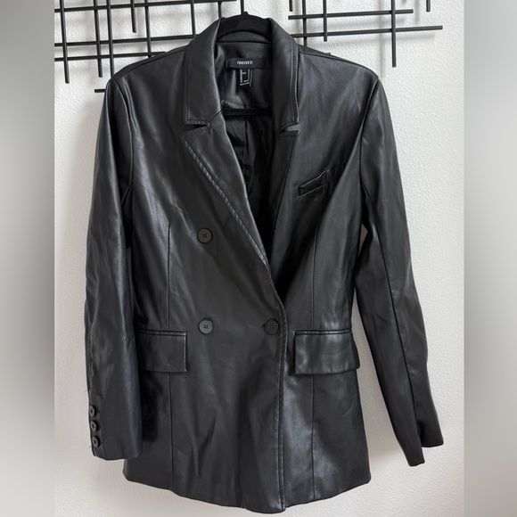 Forever 21 Jackets & Blazers - Forever 21 Black Faux Leather Blazer Jacket Women’s Small Double Breasted